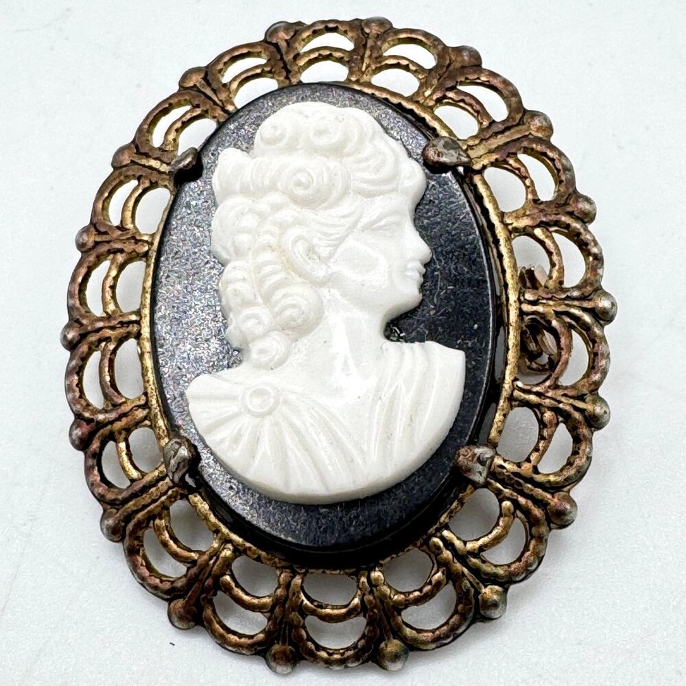 Vintage Black & White Cameo Brooch In Bronze Tone Filigree Setting